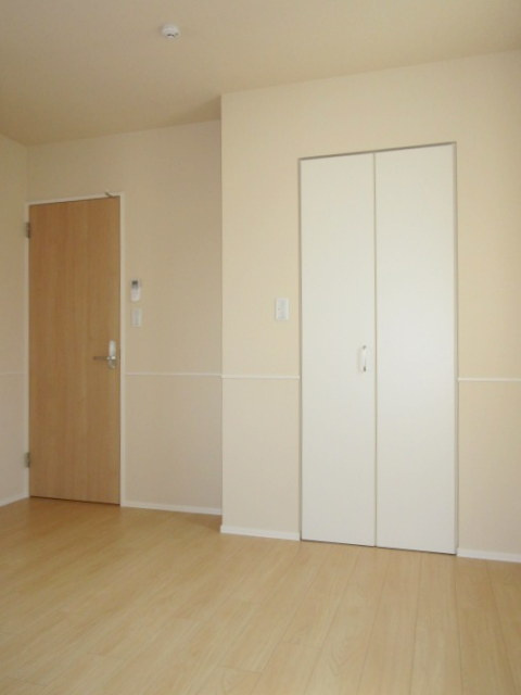 Dolce Vitaの子供部屋|★キレイなフローリングのお部屋です★