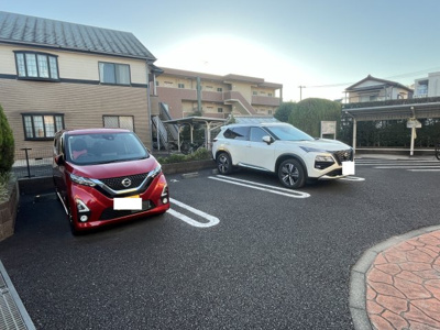 【駐車場】