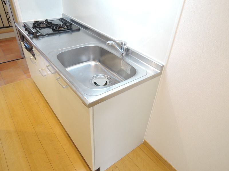 習志野市谷津１丁目のアパートのキッチン
