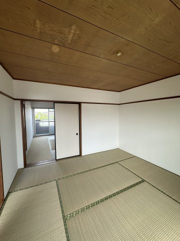 第二サンパーク奥村の和室
