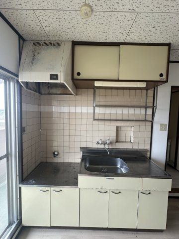 第二サンパーク奥村の駐車場