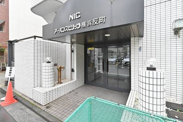 ＮＩＣアーバンスピリッツ横浜反町２０３の外観