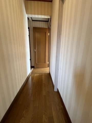 東川島町中古戸建てのその他|2階廊下