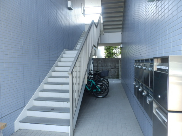 トレソール北金田のエントランス|エントランス