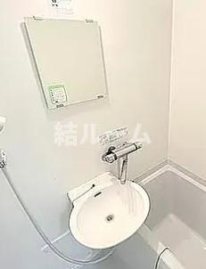 中野区鷺宮１丁目のアパートの洗面所