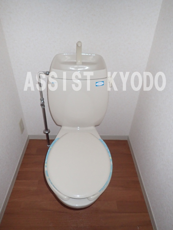 グレイス・チトセのトイレ