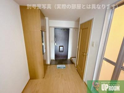 グランドハイツ豊山Ⅰの玄関