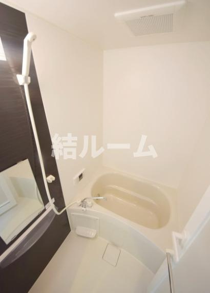 板橋区坂下１丁目のアパートの浴室