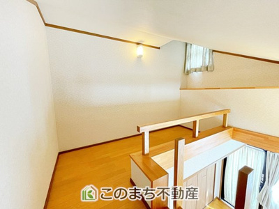 【その他】 | 小山市城山町5丁目　中古戸建 | 隠れ家のようなワクワク感を楽しめるロフトスペース♪趣味の部屋や収納としても大活躍する便利な空間です★