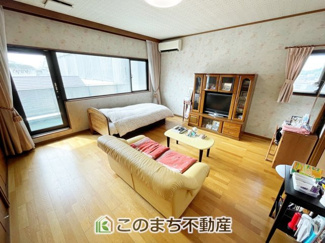 【寝室】 | 小山市城山町5丁目　中古戸建 | 主寝室や家族のセカンドリビングにもぴったり★エアコン完備で一年中快適に過ごせる広々ルームです！
