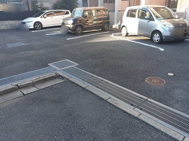 あすなろハウスⅡの駐車場