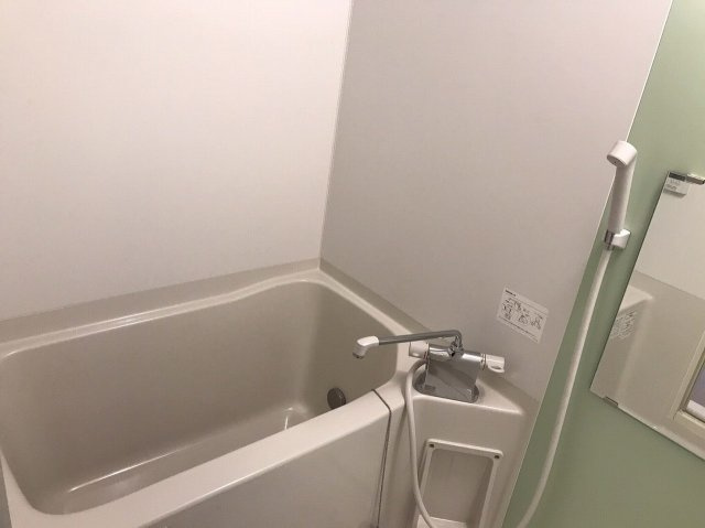 クレイノウェルダー　笹目の浴室|※部屋によりパネルの色が異なります