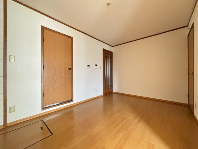 【居間・リビング】