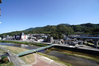 【展望】 | 【上質リノベ】ダイアパレス東海田 | 【四季を感じる】
四季の移ろい・爽やかな青空や風を感じられ
自然を愉しめるパノラマビュー。
毎日の暮らしに余裕を感じさせてくれる、
遮る物の無い開放的な眺望を是非、ご堪能ください。