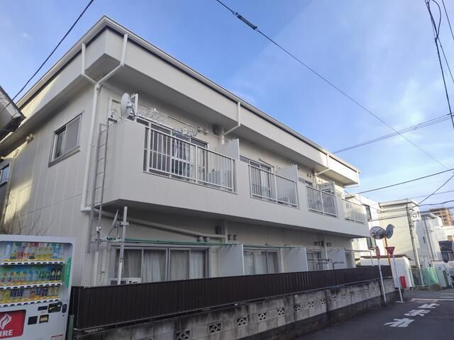 光栄マンションの外観