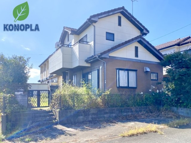 【中古戸建】北群馬郡榛東村大字広馬場の外観|■外観｜お買い物後もスムーズにお荷物を運べます♪