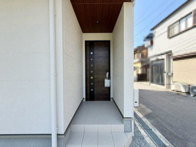 【玄関】 | 楢葉　新築一戸建 | 閑静な住宅街で叶える穏やかな新生活をここではじめませんか♪
