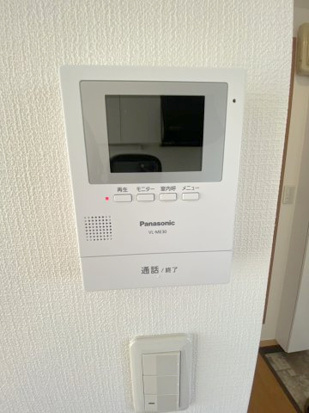 富士ハイツの設備|モニター付インターホン
