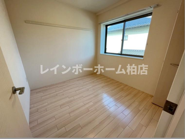 【仲介手数料：50％OFF】対象物件！の寝室|落ち着いた色調の寝室です