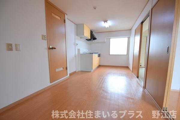 コーポ白樺古市の居間・リビング