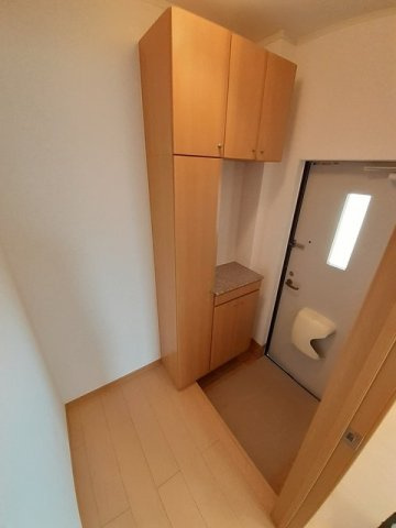 グレイス横黒の玄関