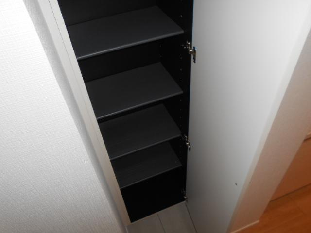 名古屋市瑞穂区彌富通１丁目の賃貸マンションの玄関