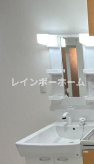ウィステリアの洗面所