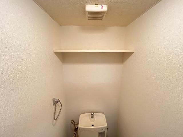 ドリーム７８のトイレ|トイレ上部の棚