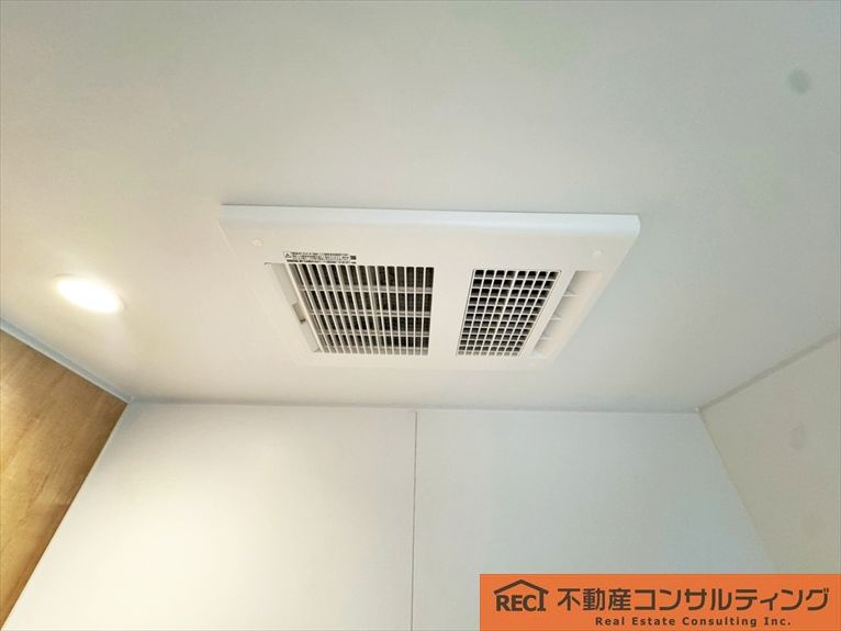 ファミーユ御影いずみの浴室
