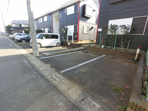 【駐車場】