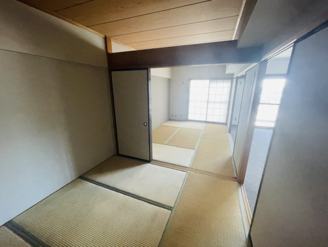 サンポートハイツの和室
