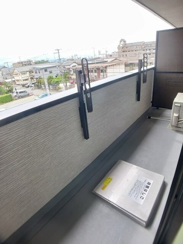 ヒカルサ東加古川のバルコニー