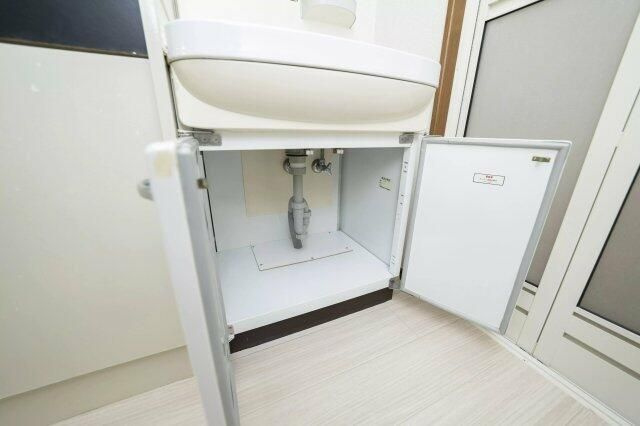 ＡＰ７１５　プレステージ椎名町の収納