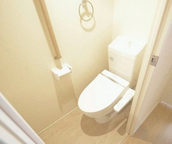 羽村市栄町２丁目のアパートのトイレ