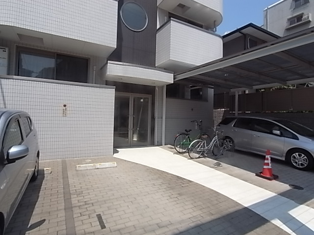 【駐車場】 | アルユータ六甲道