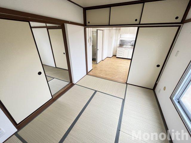 鶴山台46号棟の和室
