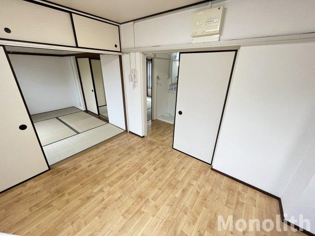 鶴山台46号棟の内装
