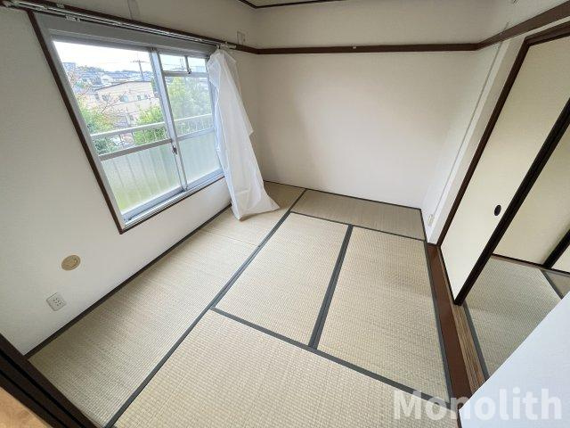 鶴山台46号棟の和室