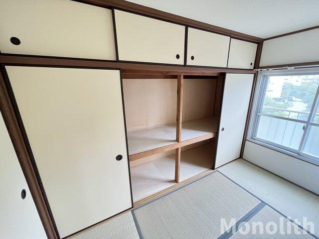 鶴山台46号棟の収納