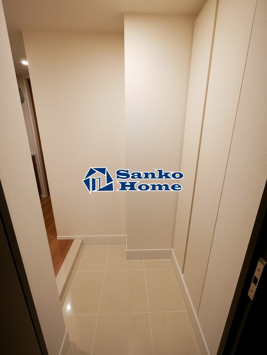 パークリュクス銀座monoの玄関