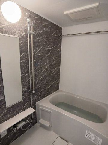 サン・グリーンの浴室