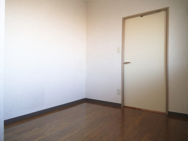グランドール神谷の洋室|お部屋は３つあります！