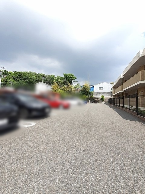 横浜市泉区和泉町の賃貸マンションの駐車場