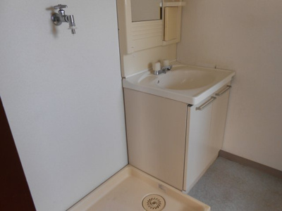 【玄関】 | コーポ水口 | ゆったりとした玄関です