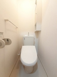 【トイレ】 | ベルファミーユＡ | 落ち着いたトイレです