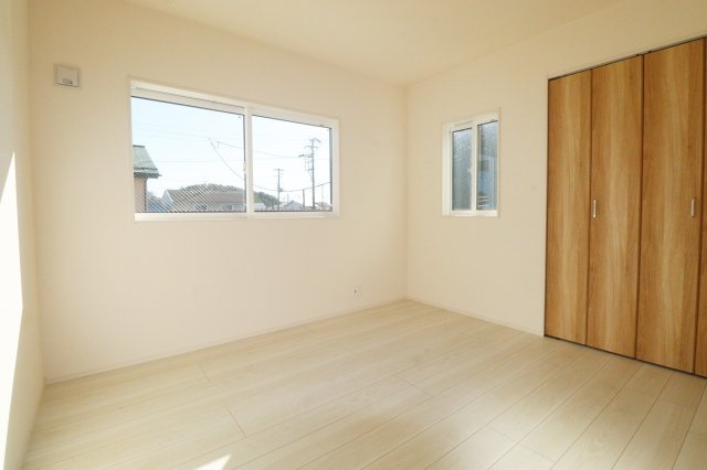郡山市安積荒井3丁目　　　　１号棟　　　安積第１小学校、安積中学区の洋室