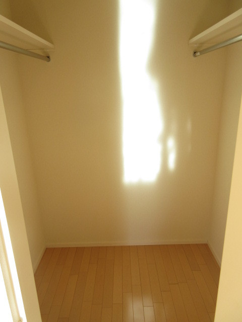 足立区扇１丁目の賃貸マンションの収納|★ウォークインクローゼット★