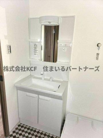 ラフィネの洗面所|脱衣スペースもあります