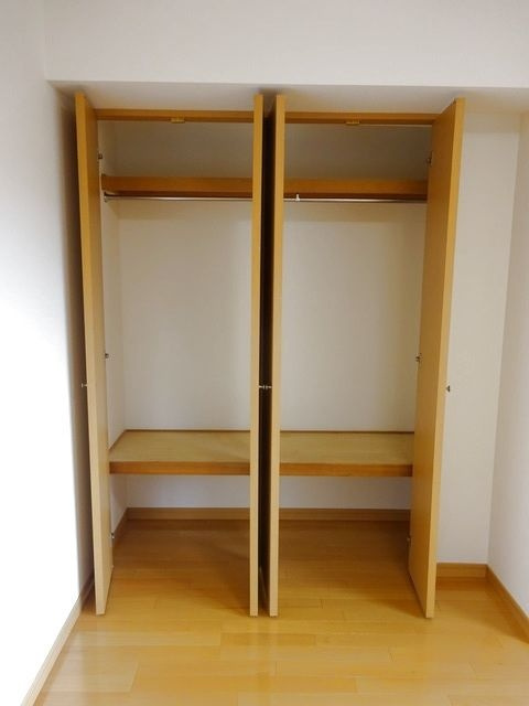 ファインクレスト上目黒の収納|大きなものも収納できそうです