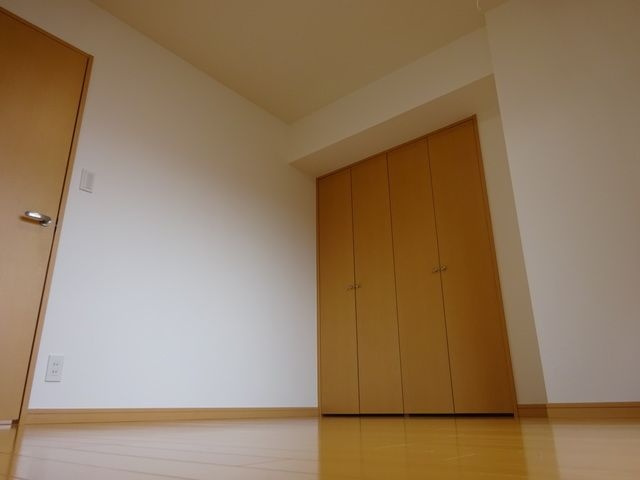 ファインクレスト上目黒の洋室|明るい洋室です